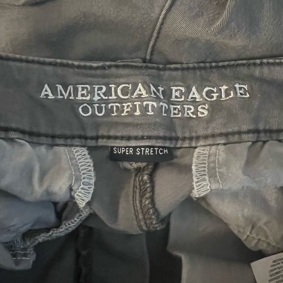 American Eagle Women's Midi Shorts Gray - Picture 5 of 7